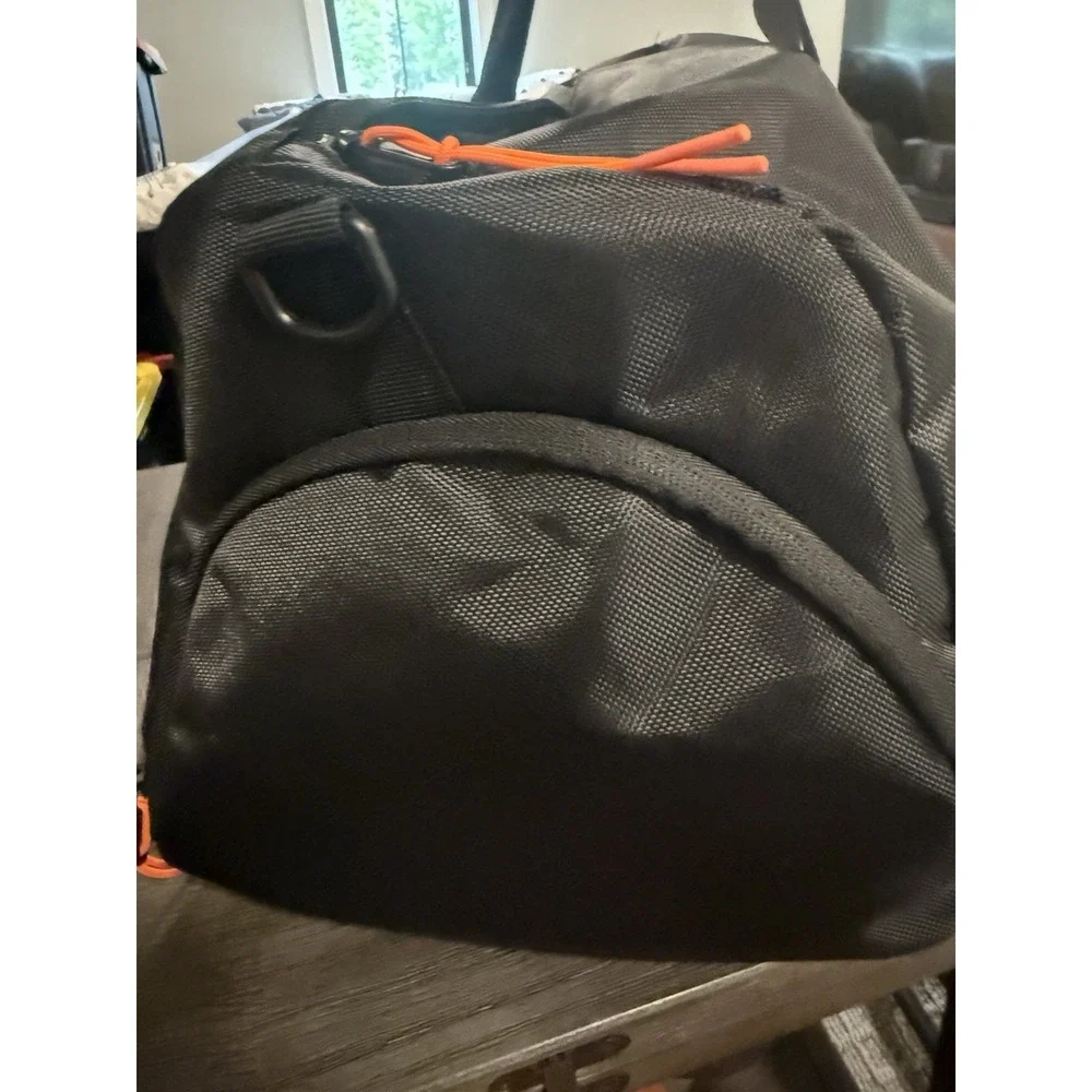 Shokz drawstring tote